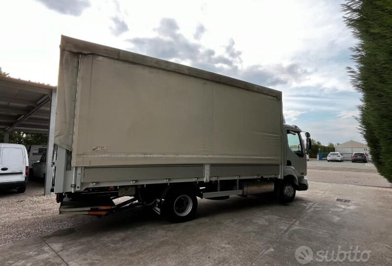 Motrice Renault Midlum