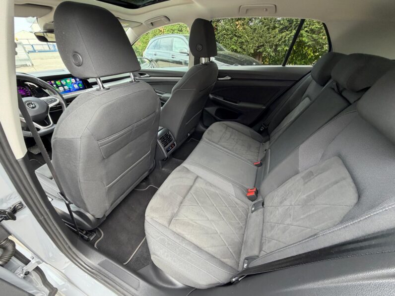 VOLKSWAGEN GOLF eHYBRID