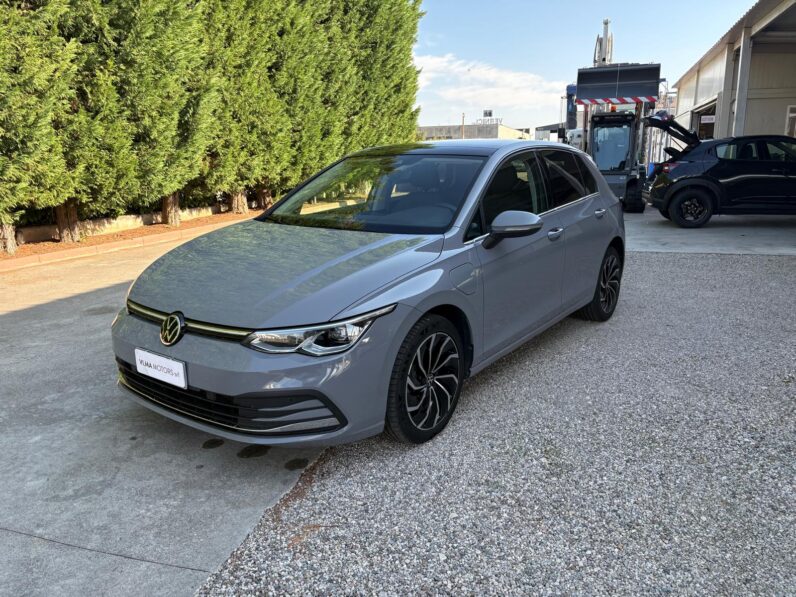 VOLKSWAGEN GOLF eHYBRID