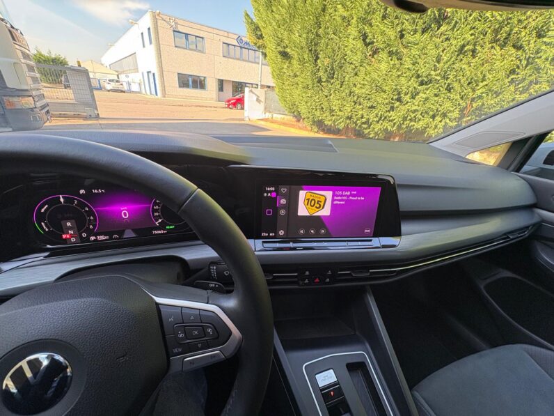 VOLKSWAGEN GOLF eHYBRID